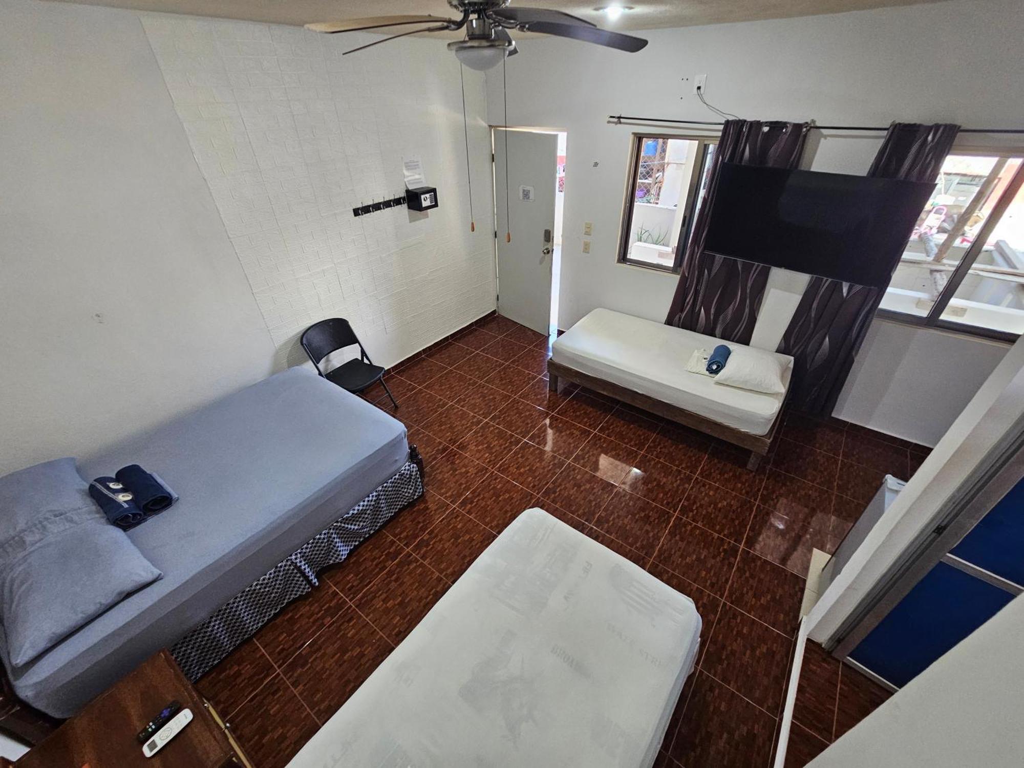 Hostal El Padrino Akumal Exterior foto